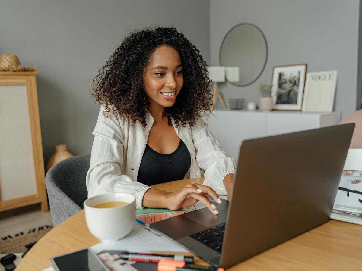 How to Write a Resume That Gets&nbsp;Noticed